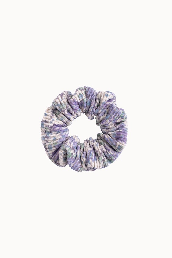 SCRUNCHIE V4