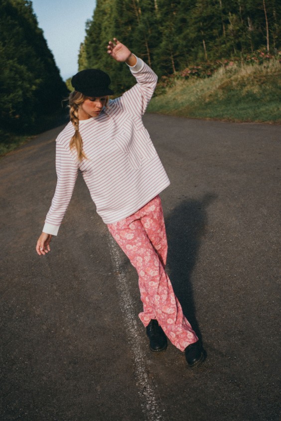 BLOSSOM KNIT SWEATER V1