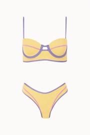AMARELO