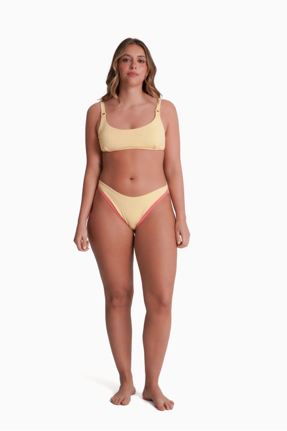 BIKINI BETTY V2
