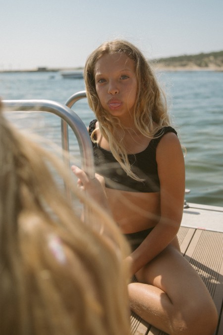 TEEN BIKINIS TAYLOR V1
