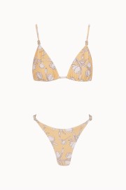 AMARELO