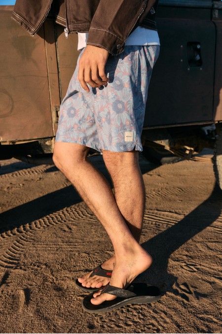 MENS BOARDSHORTS SWELL V13